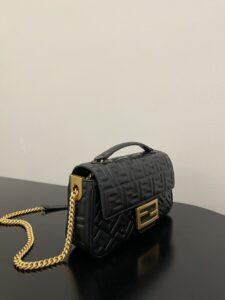 baguette-chain-midi-black