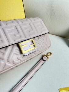 baguette-baby-pink