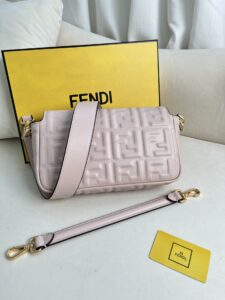 baguette-baby-pink