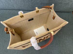 fendi-sunshine-medium-skin