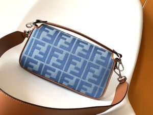 baguette-blue-fendi-pattern