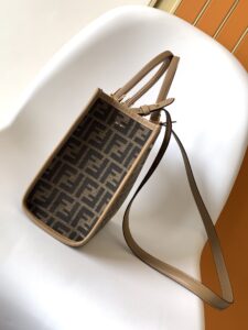 fendi-sunshine-small-brown-medium-large