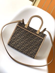 fendi-sunshine-small-brown-medium-large