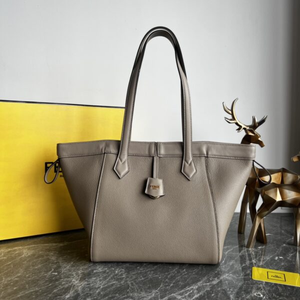fendi-origami-medium-skin
