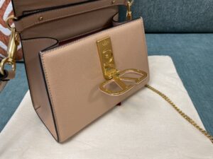 small-vsling-grainy-calfskin-handbag