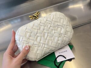 knot-chain-bag