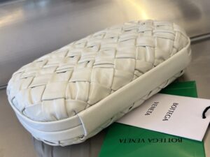 knot-chain-bag