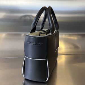 candy-arco-tote-bag
