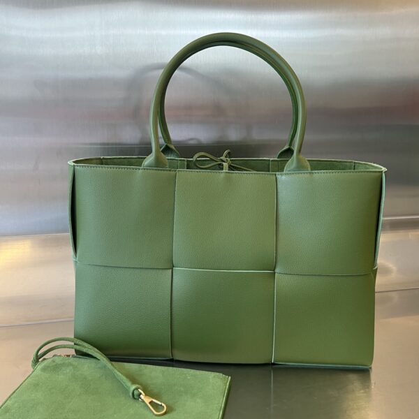 medium-arco-tote-bag-Green