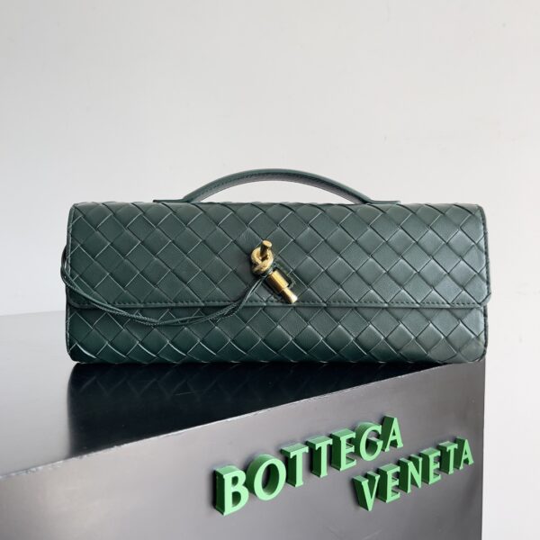 long-clutch-andiamo-with-handle-multi-color